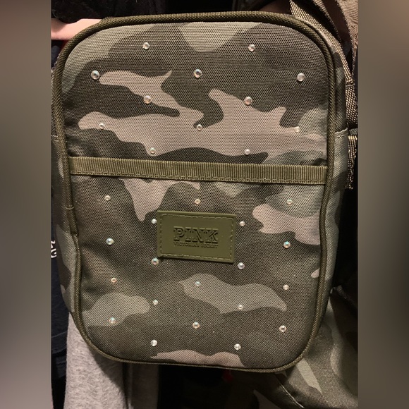 PINK Victoria’s Secret bundle of 2 bags. One cross body and one mini backpack - Picture 2 of 7